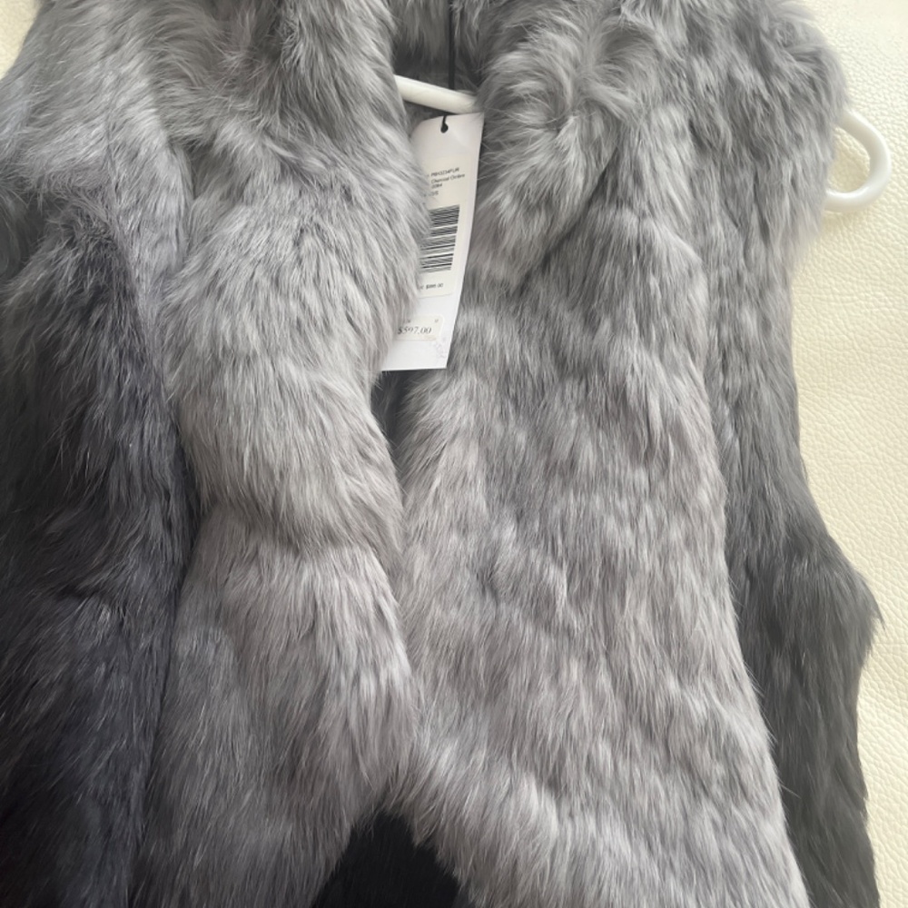 Real Rabbit Fur Vest - Picture 2 of 2